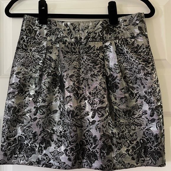 silence + noise Dresses & Skirts - Silence + Noise Metallic Black and Silver Mini Skirt, Size 4